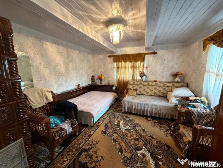 Casă cu 2 camere cu Teren 2100 Mp în Bălcăuți