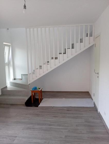 Duplex in sectorul 4 - 4