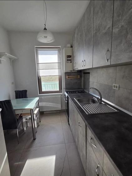 Apartament cu 2 camere decomandat în Exterior Vest