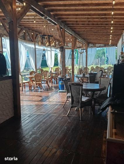 Casă cu 4 camere cu Teren 2500 Mp în Comana