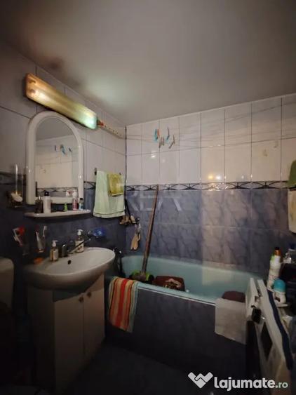 Apartament cu 2 camere decomandat în Drumul Taberei