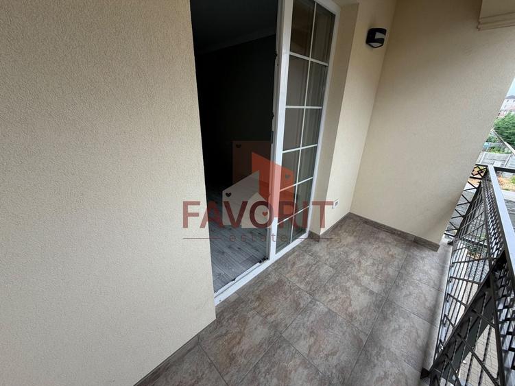 Apartament cu 2 camere decomandat în Girocului