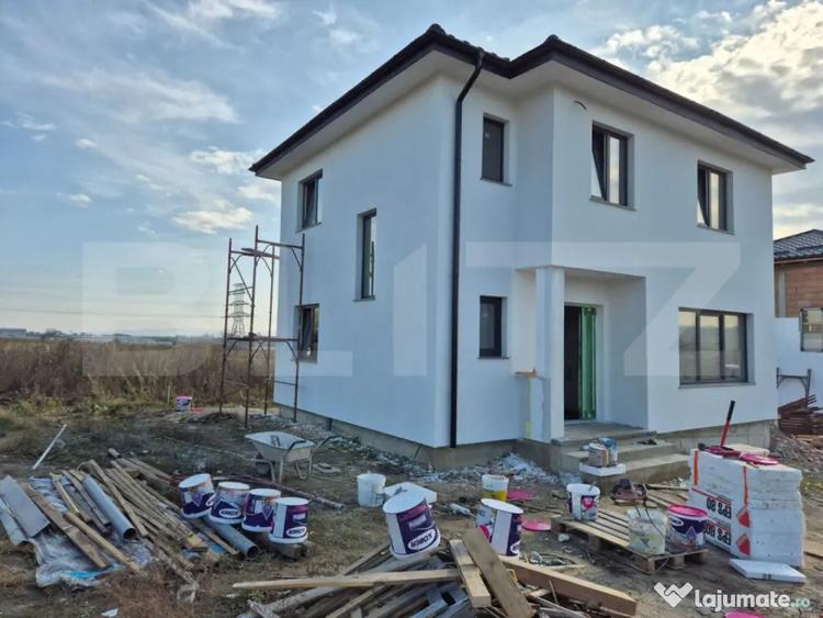 Casă cu 4 camere cu Teren 317 Mp în Burdujeni