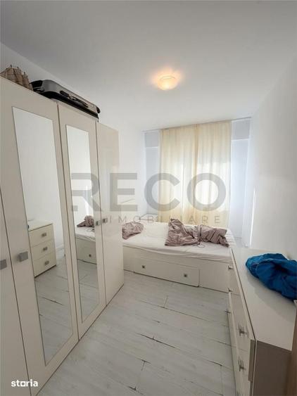 Apartament cu 3 camere decomandat în Iosia