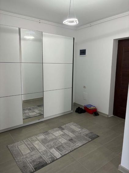 De vanzare apartament 2 camere decomandat - 4