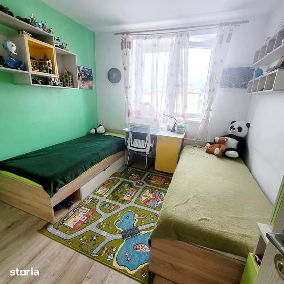 Apartament cu 2 camere semidecomandat, mobilat în Ștrand