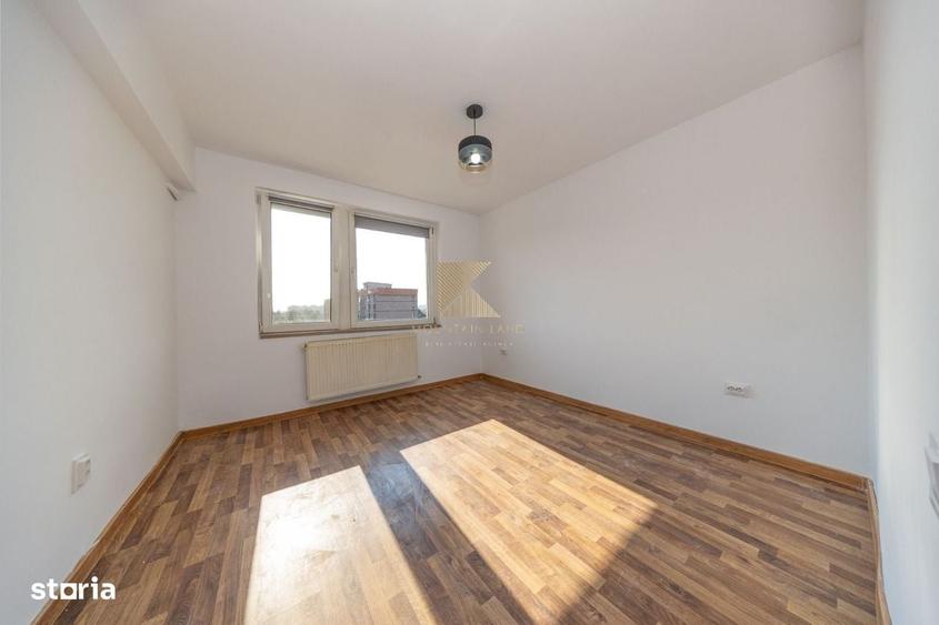 Apartament cu 3 camere semidecomandat în Ultracentral