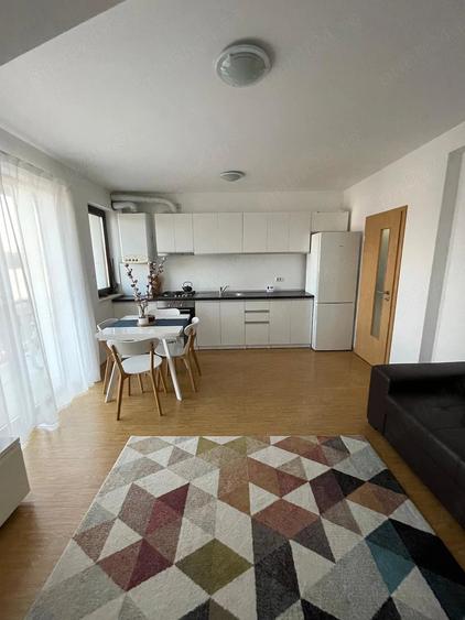 Apartament cu 2 camere decomandat în Dumbrăvița