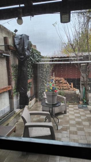 Casă individuală cu 7 camere cu Canalizare în Bălcescu