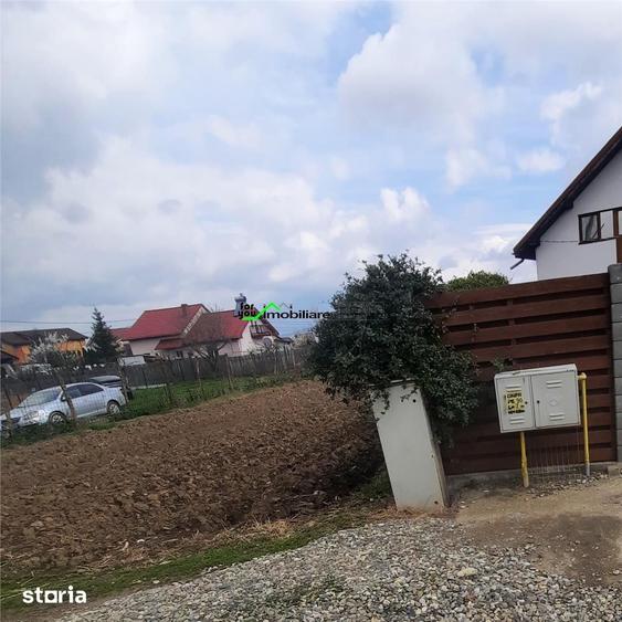 Teren de 1213 mp, în Măgura