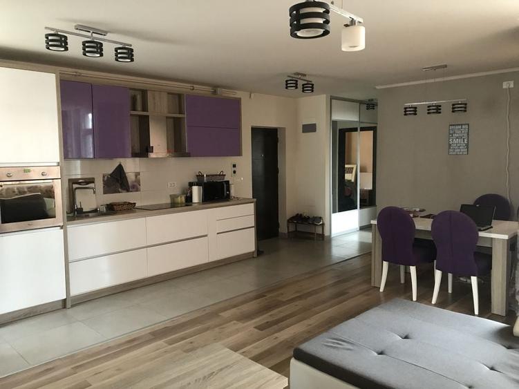 Apartament cu 2 camere decomandat în Exterior Vest