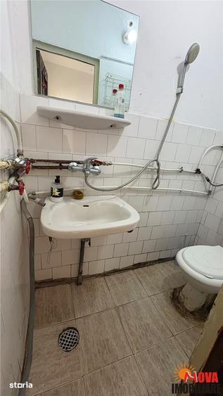 Garsonieră decomandată în Astra