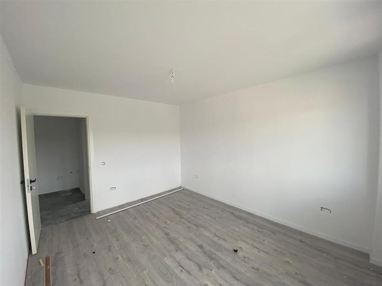 Apartament cu 2 camere semidecomandat în Frumoasa