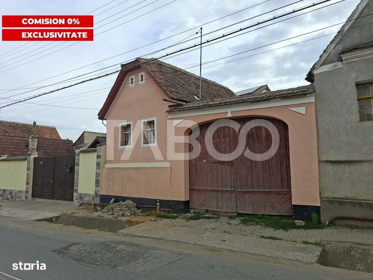 Casă cu 2 camere nedecomandat cu Teren 580 Mp în Axente Sever