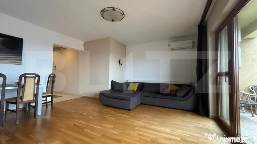 Apartament cu 3 camere decomandat în Central