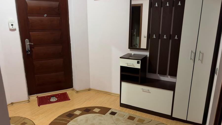 Apartament cu 2 camere decomandat în Gara