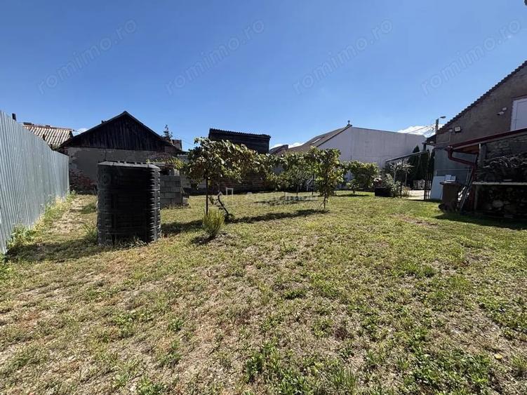 Casă cu Teren 544 Mp în Central