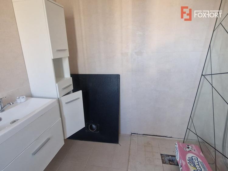 Duplex cu 5 camere cu Canalizare în Moșnița Veche