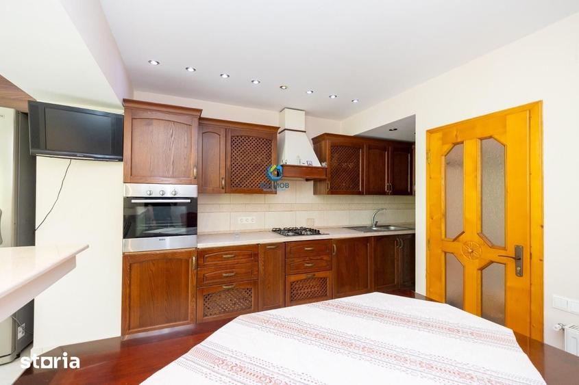 Apartament cu 3 camere în Schei