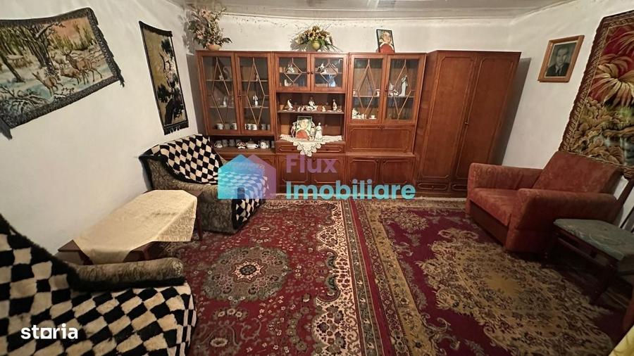 Casă cu 3 camere în Central
