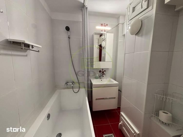 Apartament cu 2 camere semidecomandat în Ultracentral
