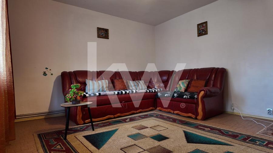 Închiriere apartament 3 camere, mobilat și utilat - zona Răcădău - 1