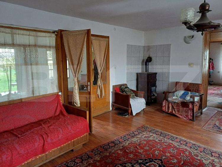 Casă individuală cu 6 camere cu Canalizare în Tureni