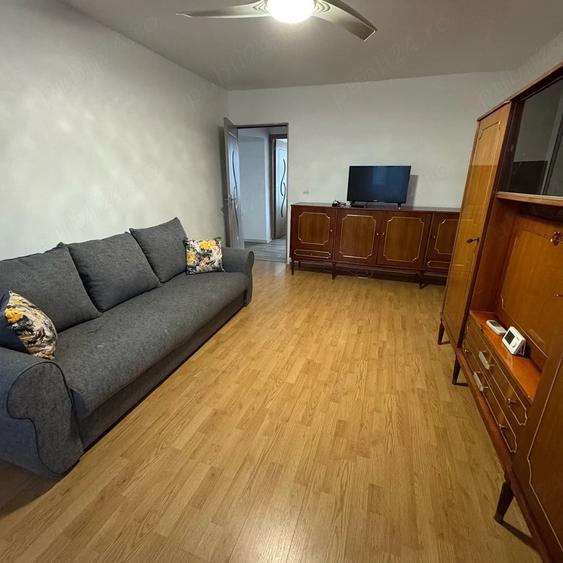 Apartament cu 2 camere decomandat în Exterior Vest
