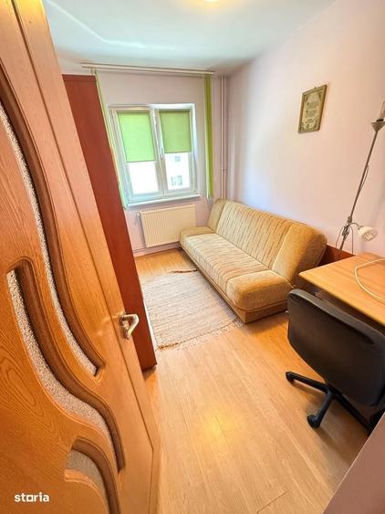 Apartament cu 3 camere în Vlahuță