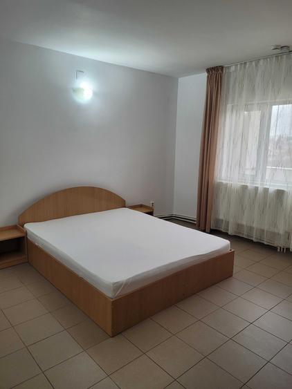 Garsonieră semidecomandată în Podul de Fier