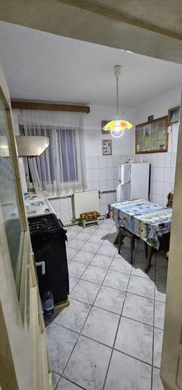 Vand apartament 2 camere cf 1 decomandat Lunca ,bloc de caramida - 9