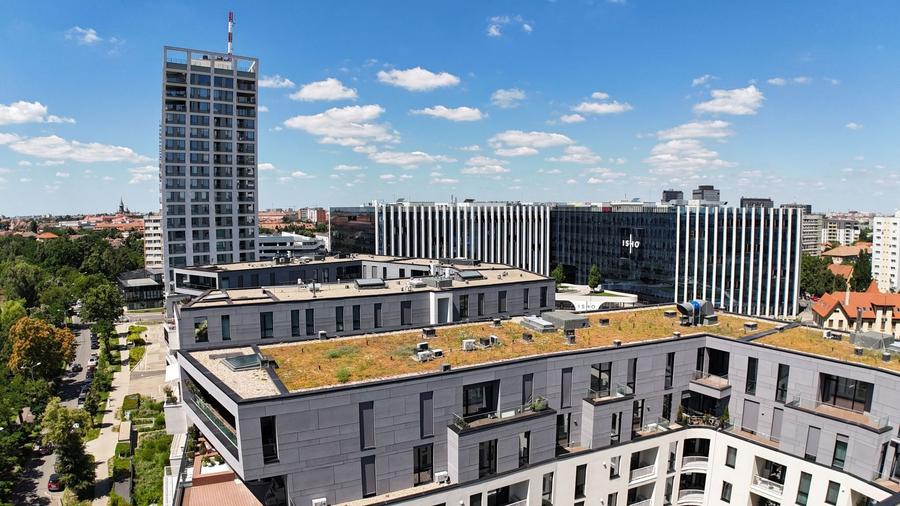 Apartament cu 3 camere decomandat, mobilat în Semicentral