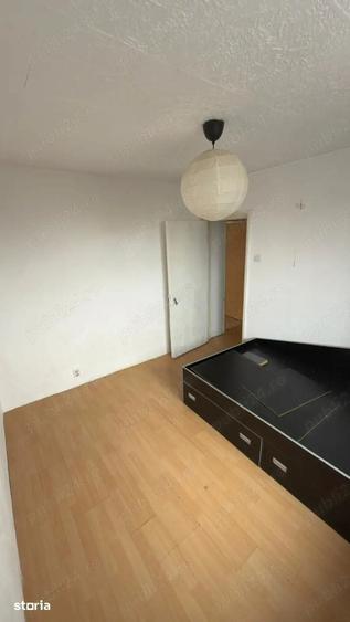 Apartament cu 3 camere decomandat în Crângași