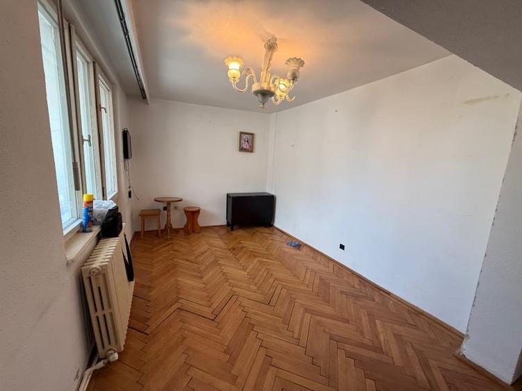 Garsonieră decomandată în Dărmănești