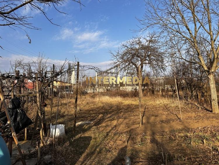 Casă individuală cu 3 camere cu Canalizare în Bărăbanț