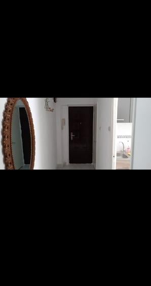 Apartament cu 2 camere decomandat în Aradului