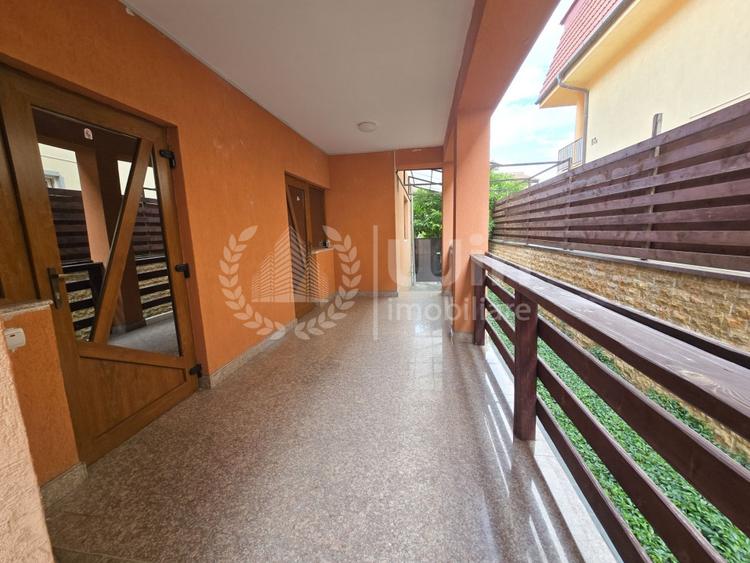 Casă individuală cu 6 camere cu Canalizare în Bună Ziua