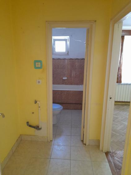 Apartament cu 3 camere semidecomandat în Rădăuți