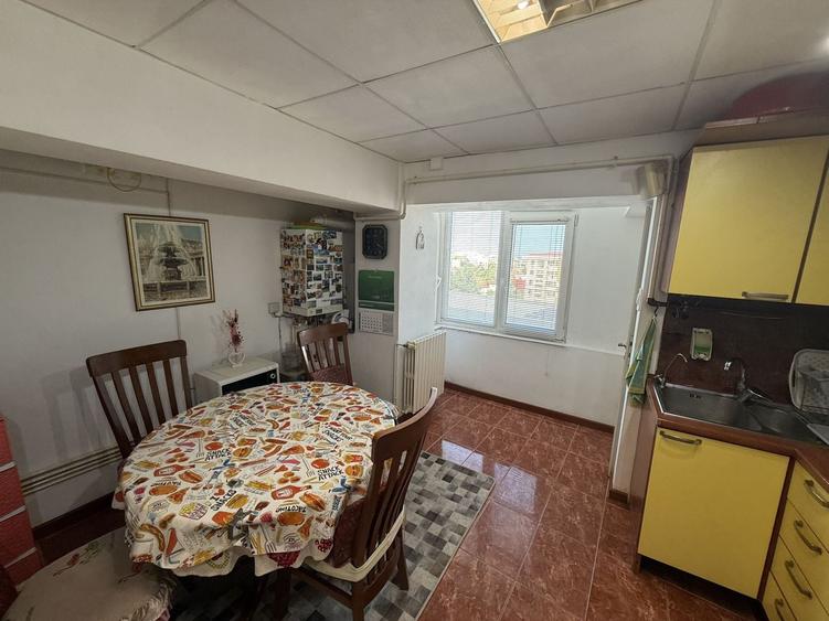 Apartament cu 3 camere decomandat, mobilat în ICIL