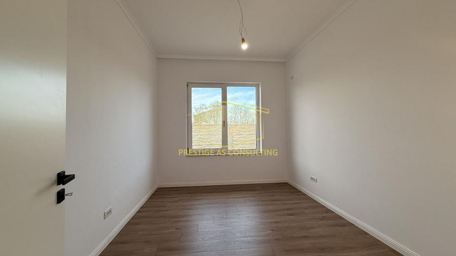 Duplex cu 3 camere cu Canalizare în Moșnița Nouă