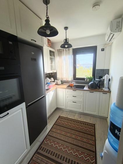 Apartament cu 2 camere decomandat în Muncii