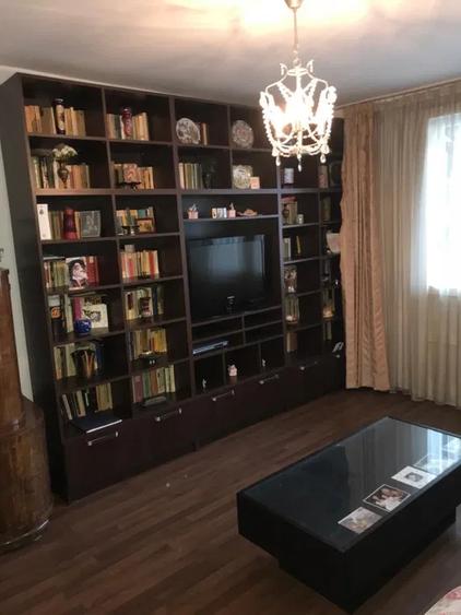 Apartament cu 2 camere semidecomandat, mobilat în Drumul Taberei
