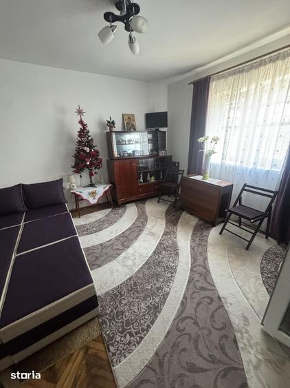 Casă cu 3 camere cu Teren 358 Mp în Central