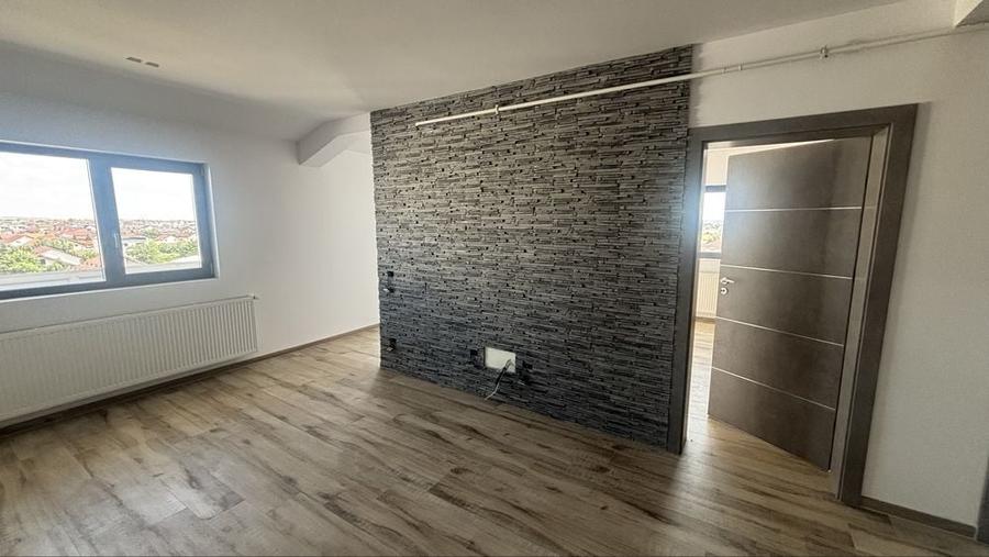Apartament cu 2 camere decomandat în Preajba