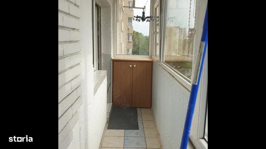 Apartament cu 3 camere decomandat în Rahova