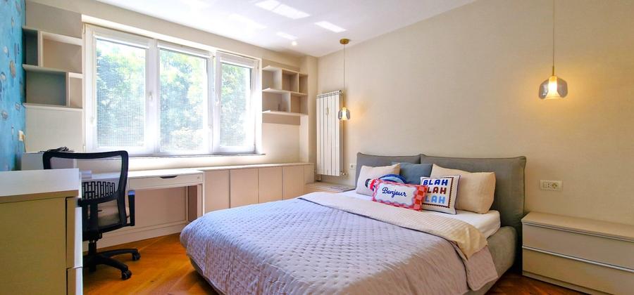 Apartament cu 2 camere semidecomandat în Pajura