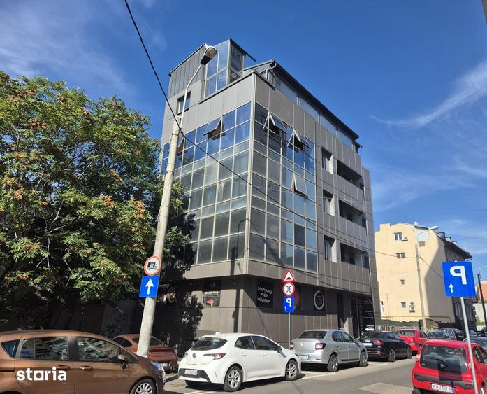 Spațiu comercial, de 680 mp, în Moșilor