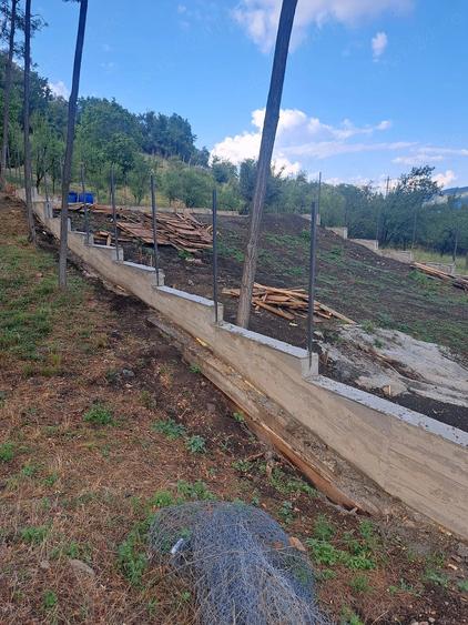 Casă cu Teren 500 Mp în Central