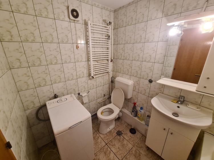 Garsonieră decomandată, mobilată în Unirii