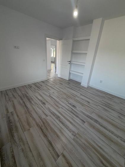 Casă cu 3 camere cu Teren 358 Mp în Joița